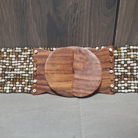 Beaded wooden stretchy belt white brown - Picture 1 of 5